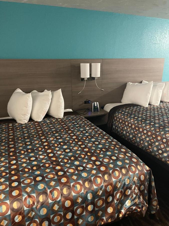 Baymont By Wyndham Bellevue - Omaha Hotel Bagian luar foto