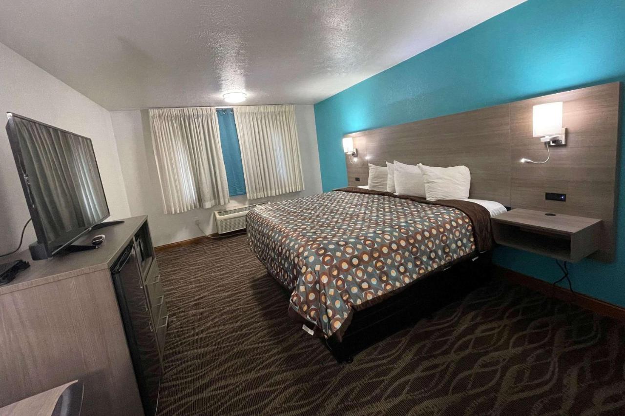Baymont By Wyndham Bellevue - Omaha Hotel Bagian luar foto