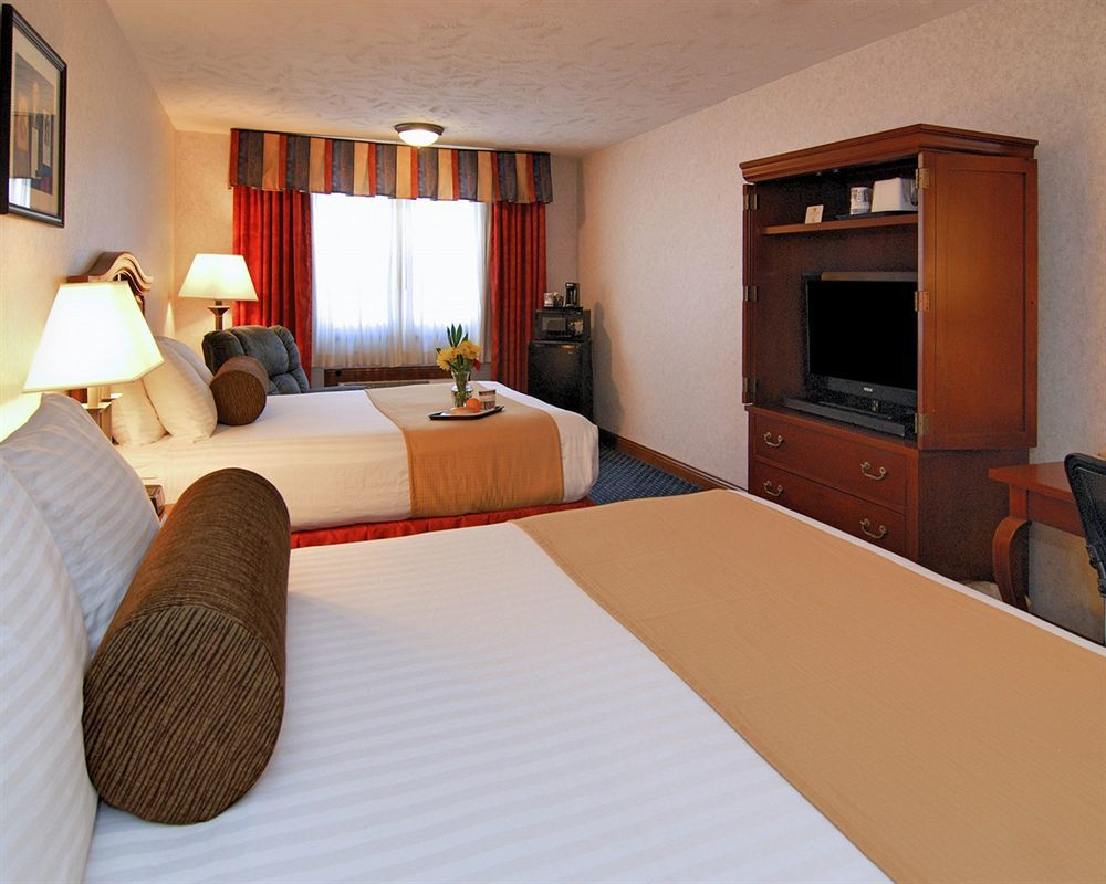 Baymont By Wyndham Bellevue - Omaha Hotel Bagian luar foto