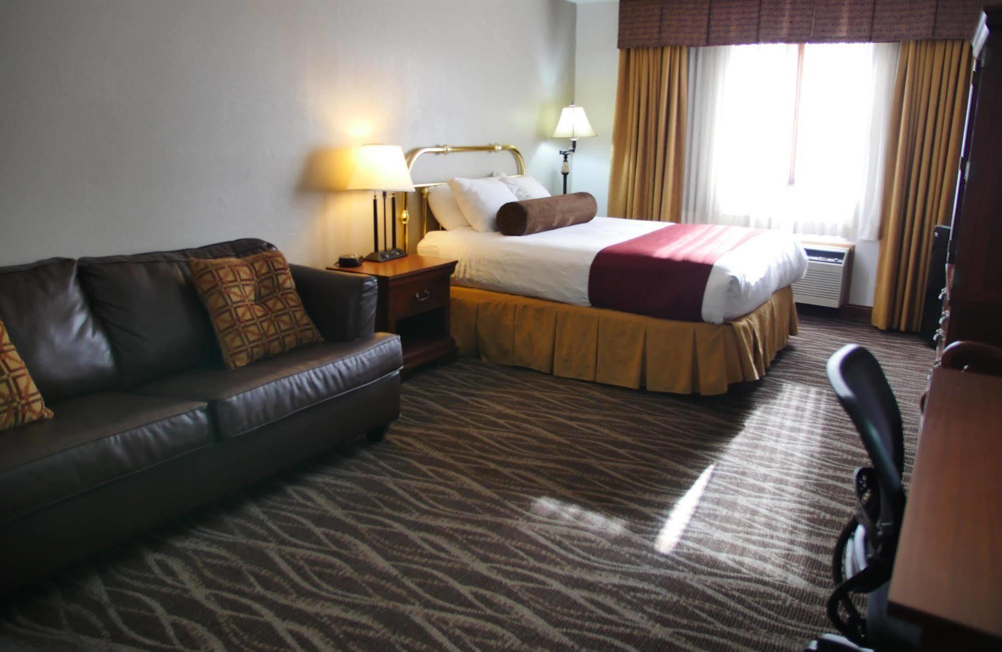 Baymont By Wyndham Bellevue - Omaha Hotel Bagian luar foto
